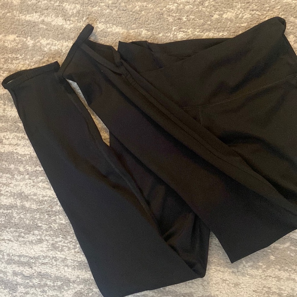 Black Nike running leggings